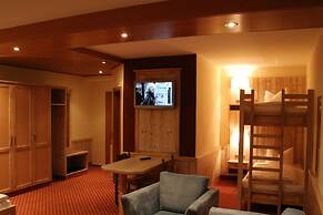 Central Hotel