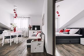 City Lights Apartments - Arianska