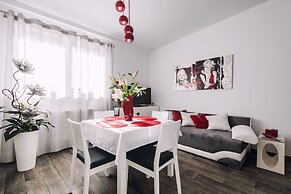 City Lights Apartments - Arianska