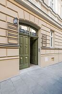 City Lights Apartments - Arianska