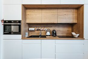 City Lights Apartments - Bosacka