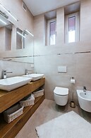 City Lights Apartments - Bosacka