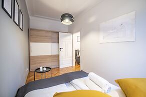 City Lights Apartments - Bosacka