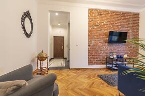 City Lights Apartments - Bosacka