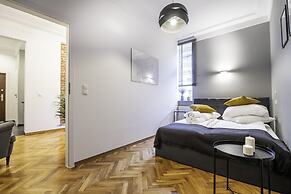 City Lights Apartments - Bosacka