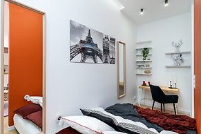 City Lights Apartments - Bosacka