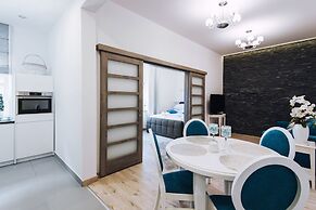 City Lights Apartments - Bosacka