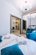 City Lights Apartments - Bosacka