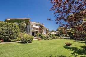 La Gaura Guest House