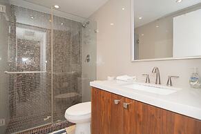 The Tides by Miami Te Espera