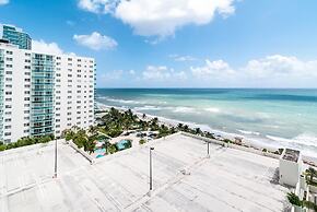 The Tides by Miami Te Espera