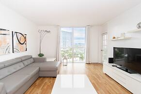 The Tides by Miami Te Espera