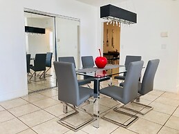 The Tides by Miami Te Espera