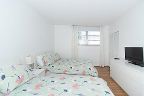 The Tides by Miami Te Espera