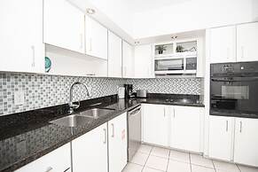 The Tides by Miami Te Espera