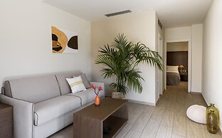 Prima Vista Beachfront Boutique Hotel