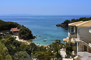 Prima Vista Beachfront Boutique Hotel