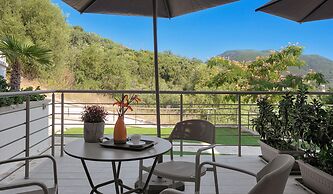 Prima Vista Beachfront Boutique Hotel