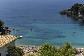 Prima Vista Beachfront Boutique Hotel