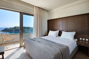 Prima Vista Beachfront Boutique Hotel