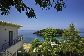 Prima Vista Beachfront Boutique Hotel