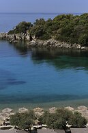 Prima Vista Beachfront Boutique Hotel