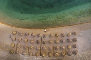 Prima Vista Beachfront Boutique Hotel