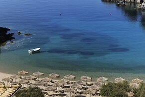 Prima Vista Beachfront Boutique Hotel