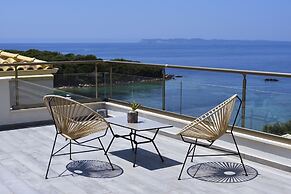 Prima Vista Beachfront Boutique Hotel