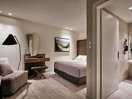 Prima Vista Beachfront Boutique Hotel