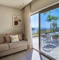 Prima Vista Beachfront Boutique Hotel