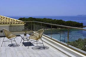 Prima Vista Beachfront Boutique Hotel