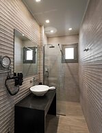 Prima Vista Beachfront Boutique Hotel