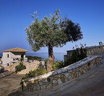 Prima Vista Beachfront Boutique Hotel