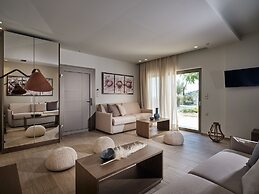 Prima Vista Beachfront Boutique Hotel