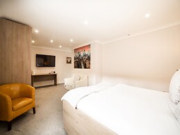 OYO White Horse Lodge Hotel, East Thirsk