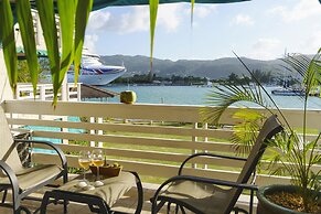 Bay Pointe Yacht Club 2BD Apartment OLR