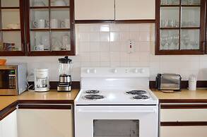 Bay Pointe Yacht Club 2BD Apartment OLR