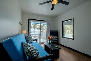 Aqua Vista Beachfront Suites
