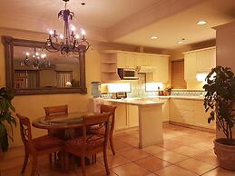 Sophia Suites Residence Hotel