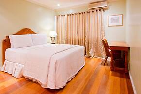 Sophia Suites Residence Hotel