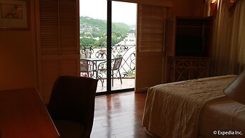 Sophia Suites Residence Hotel