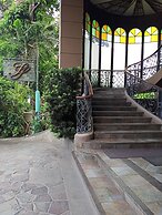 Sophia Suites Residence Hotel