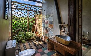 Taman Nauli Bed & Breakfast