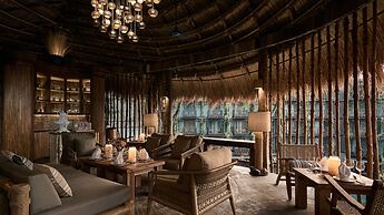 Dinso Resort & Villas Phuket, Vignette Collection by IHG