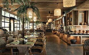 Dinso Resort & Villas Phuket, Vignette Collection by IHG