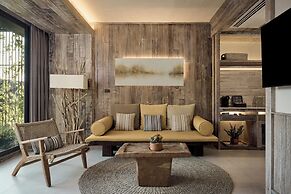 Dinso Resort & Villas Phuket, Vignette Collection by IHG