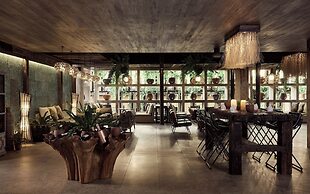 Dinso Resort & Villas Phuket, Vignette Collection by IHG