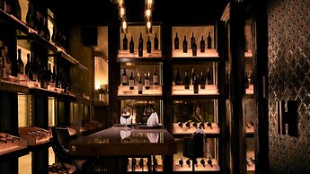 Dinso Resort & Villas Phuket, Vignette Collection by IHG