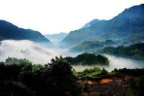 Huangshan Castle In The Sky Hotel